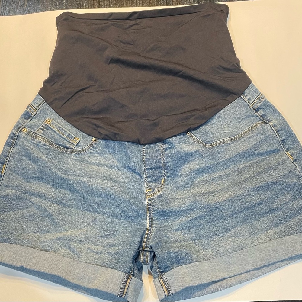 Levi Strauss Blue Maternity Jean shorts with Waistband size Large NWOT - Picture 3 of 9